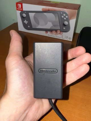 Nintendo Switch Lite Gris + Funda + MicroSD 128GB
