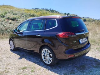 Opel Zafira 2012