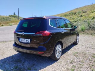 Opel Zafira 2012