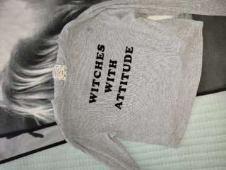 Sudadera gris