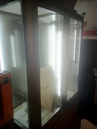 Vitrina Refrigerador Industrial Dorada