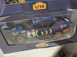 Maqueta Subaru WRC 1:18