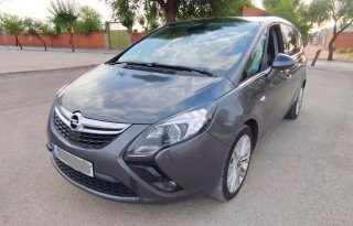 Opel Zafira Tourer 2013