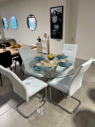 Mesa Redonda 120cm con Sillas Exclusivas