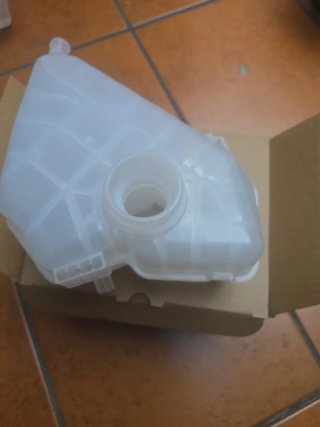 VASO DE EXPANSION FORD FIESTA 2008 -2017 MK6- MK7