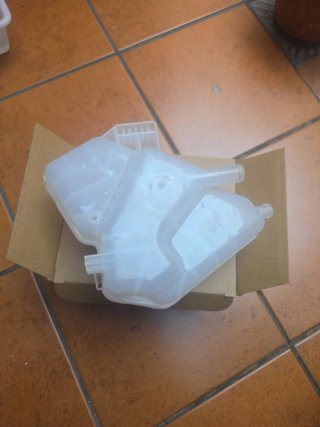 VASO DE EXPANSION FORD FIESTA 2008 -2017 MK6- MK7