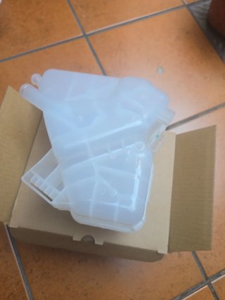 VASO DE EXPANSION FORD FIESTA 2008 -2017 MK6- MK7