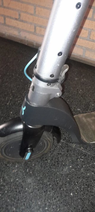 Patinete Eléctrico Gris. Bongo Cecotec