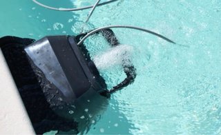 Robot Limpiafondos I-Qualer Piscina Automático