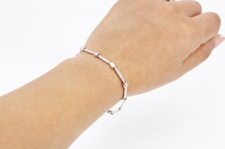 Pulsera de oro blanco de 18k. Ref:069-05-00715