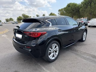 Infiniti Q30 2016