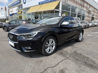 Infiniti Q30 2016