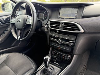 Infiniti Q30 2016