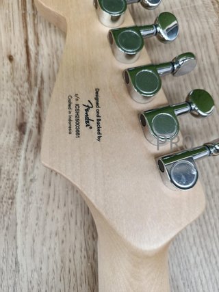 PACK DE GUITARRA ELECTRICA FENDER.