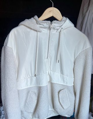 Cazadora pelo blanco