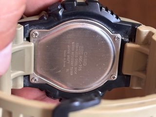 Reloj Casio Beige y Negro