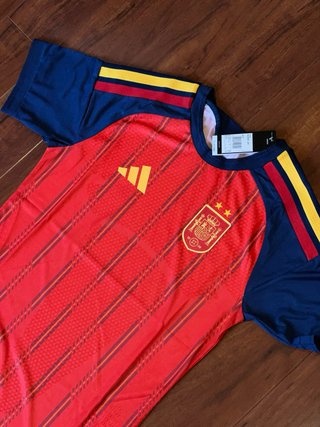 Camiseta España 2 Estrellas Roja talla L ajustada
