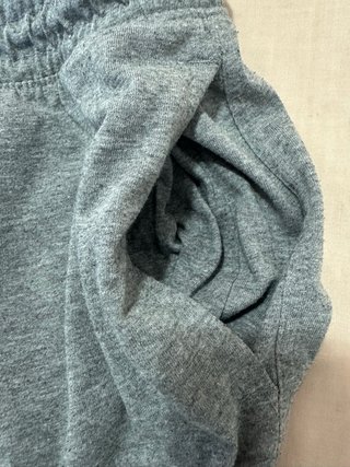 Pantalón corto chándal gris
