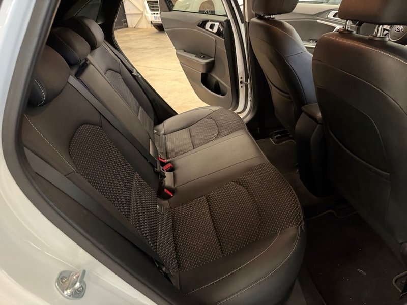 Kia cee'd 2021, foto 20