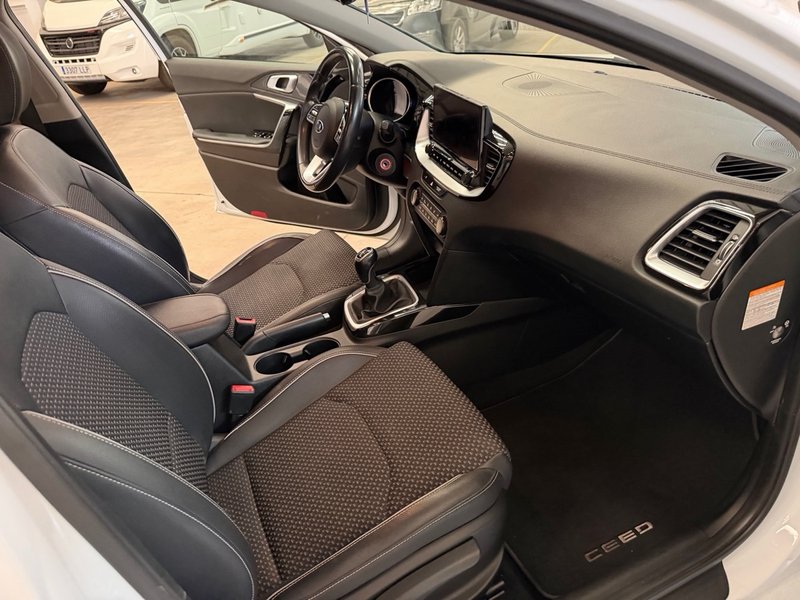 Kia cee'd 2021, foto 18