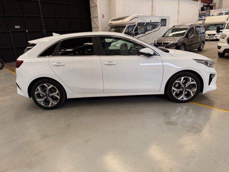 Kia cee'd 2021, foto 9