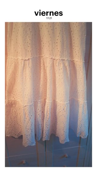 Vestido blanco batista perforada