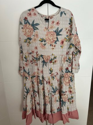 Vestido Zara flores manga larga T. XL