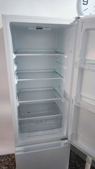 Frigorífico Combi 262L Estático VALBERG