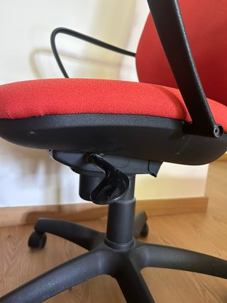 Silla de escritorio ergonómica naranja