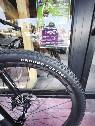 Specialized EVO 8 Pro LTD