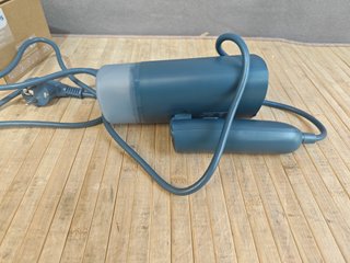 Philips 3000 Vaporizador de Mano Vertical, 1000 W,