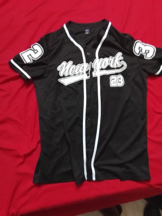 Camiseta Béisbol NY Negra y Blanca