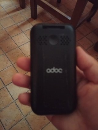 Móvil Adoc Tapa Negro