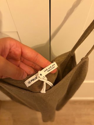 Vestido de verano nuevo con etiqueta