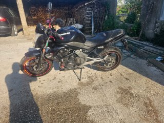 Kawasaki ER6N 2011 Negra