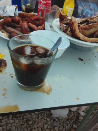 Vaso de refresco con hielo