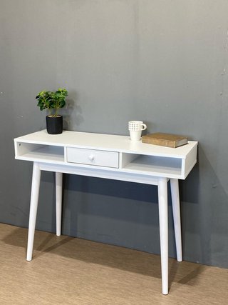 Escritorio nuevo con un cajon OFERTA!