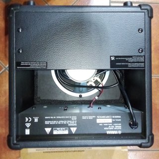 Amplificador Guitarra Yamaha GA-15
