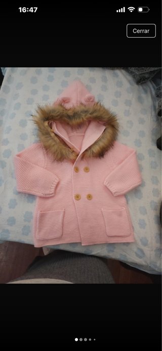 Chaqueta rosa bebé con capucha
