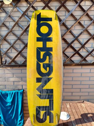 Tabla Kitesurf Slingshot Crisis 137