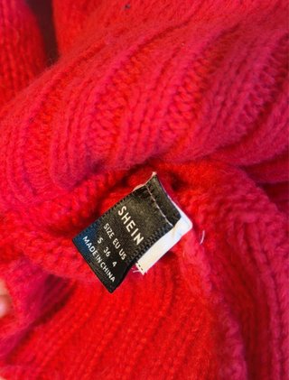 Jersey Rojo Hombros Descubiertos