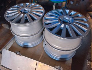 Llantas de aleación plateadas