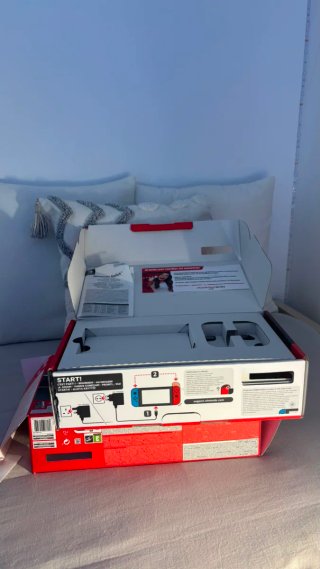 Nintendo Switch Negra/Roja Como Nueva