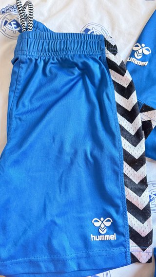 Ropa deportiva Club Futbol Badalona Hummel