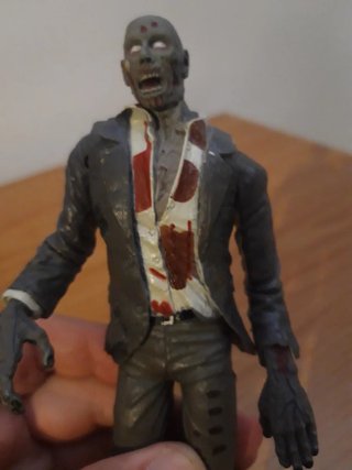 Figura Neca Resident Evil Archives Zombie