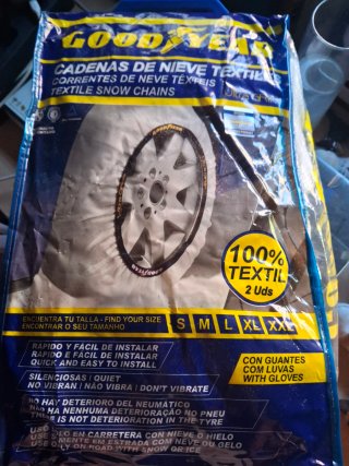 Cadenas de Nieve Textiles Goodyear Talla M