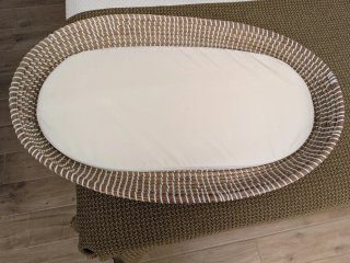 Cesto cambiador mimbre y blanco