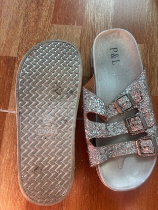 Sandalias brillo mujer