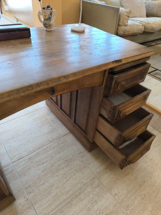 Escritorio madera maciza antiguo