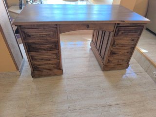 Escritorio madera maciza antiguo